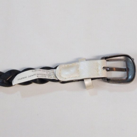 White Braided Belt Size 3 Durable Faux Leather Stylish Addition to Any Outfit - Picture 7 of 12